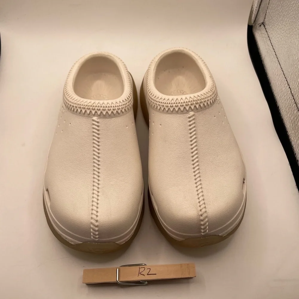 UGG Tamsan Sport girls white clogs size 10 toddler